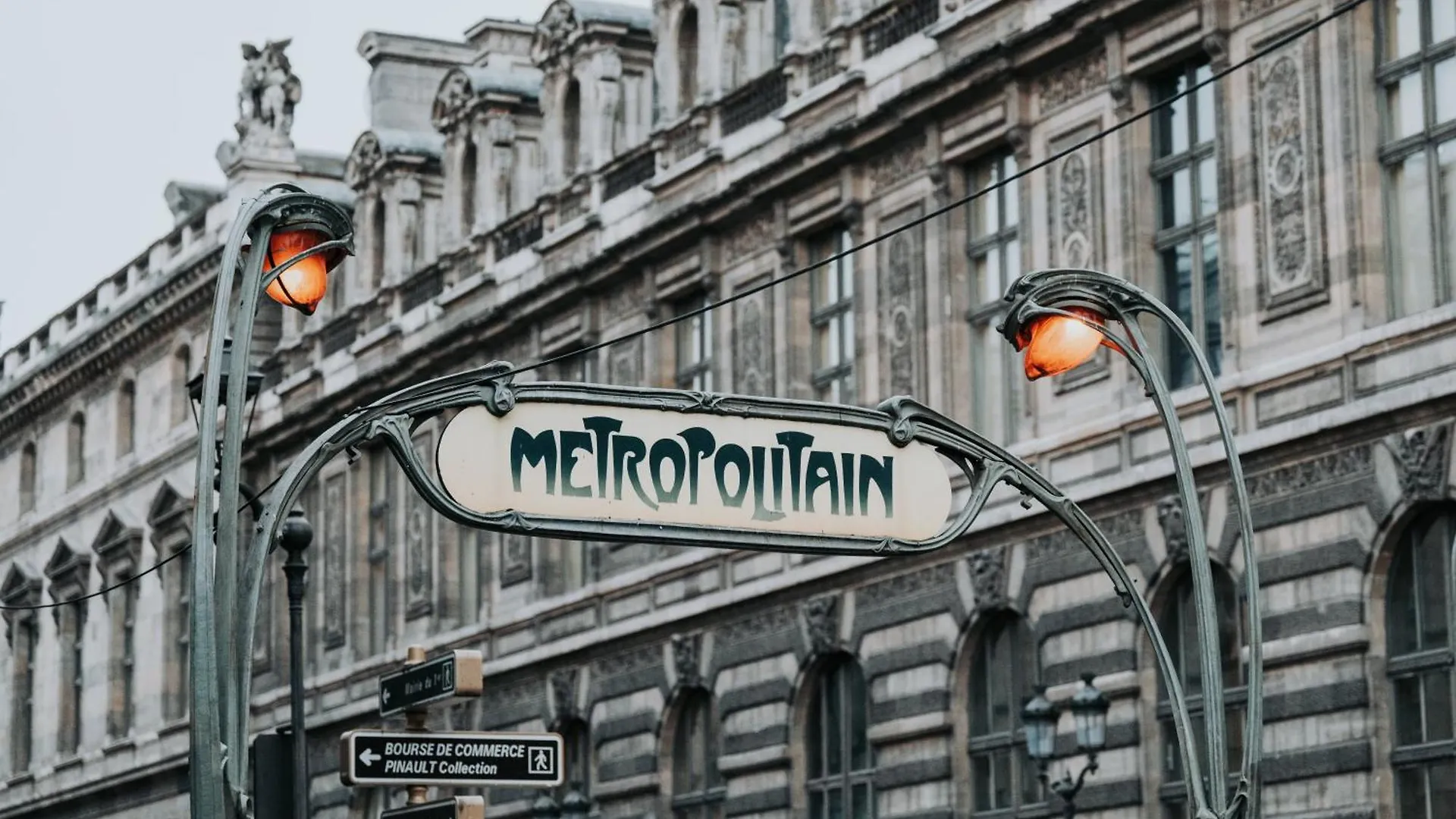 ***  Austin'S Saint Lazare Hotel Paris France